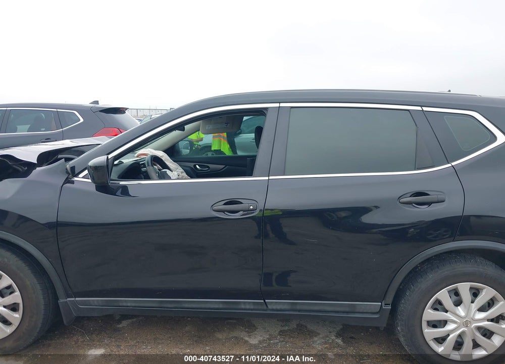2016 NISSAN ROGUE S VIN: 5N1AT2MT6GC837898