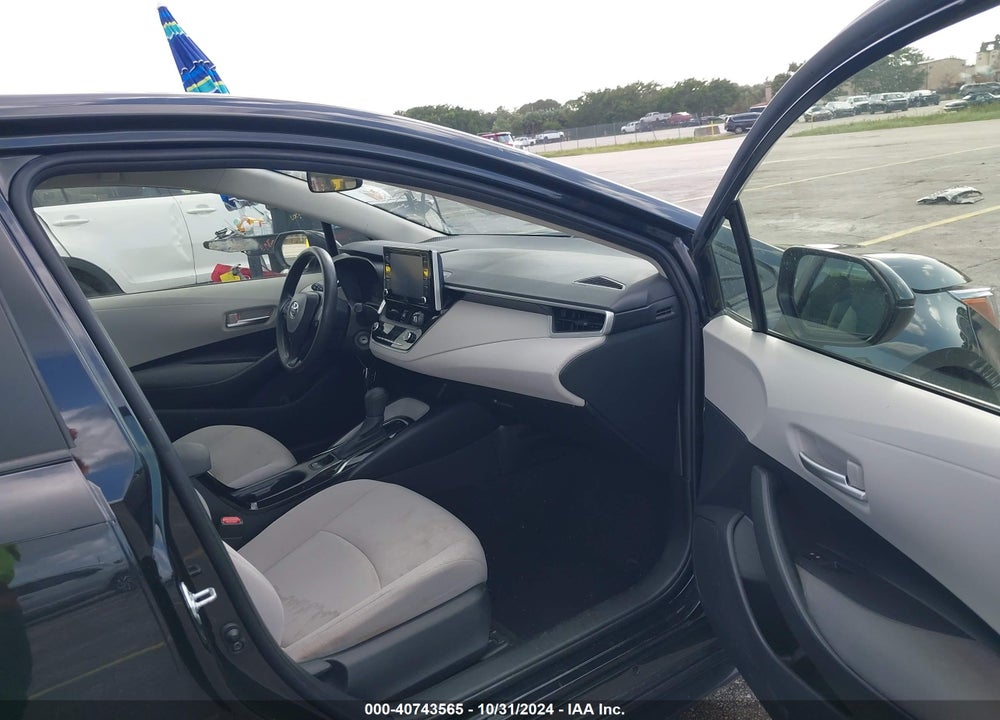 2021 TOYOTA COROLLA LE VIN: JTDEPMAE7MJ145426