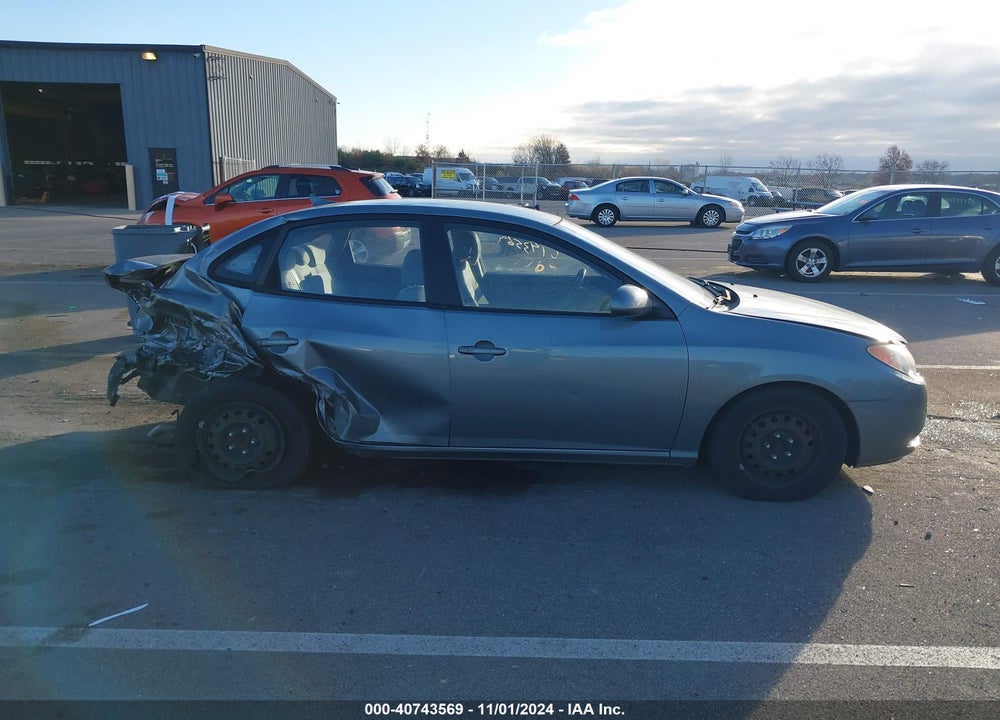 2010 HYUNDAI ELANTRA VIN: KMHDU4AD1AU903035