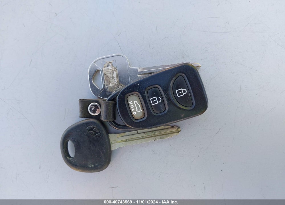 2010 HYUNDAI ELANTRA VIN: KMHDU4AD1AU903035