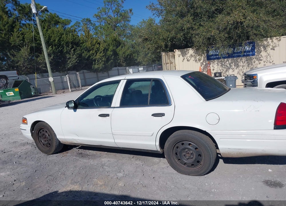 2009 FORD CROWN VICTORIA VIN: 2FAHP71V69X100447