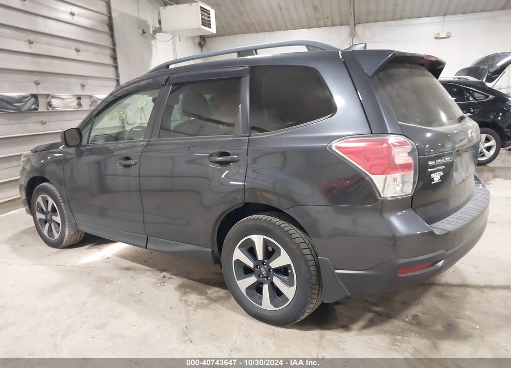 2018 SUBARU FORESTER 2.5I PREMIUM VIN: JF2SJAEC9JH474760