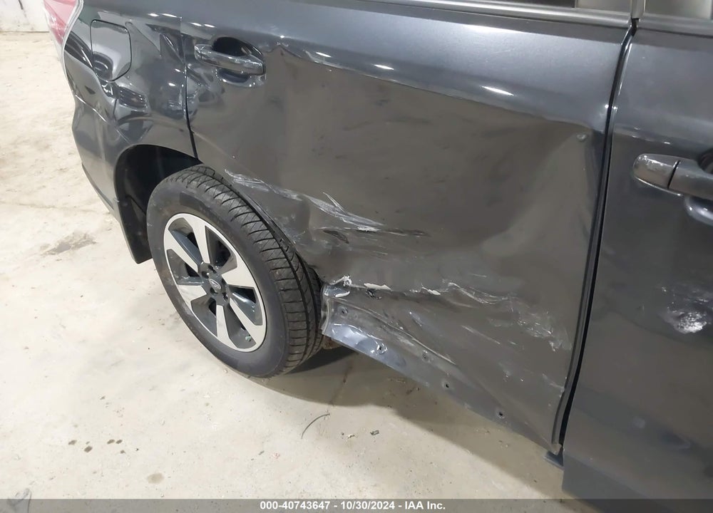 2018 SUBARU FORESTER 2.5I PREMIUM VIN: JF2SJAEC9JH474760