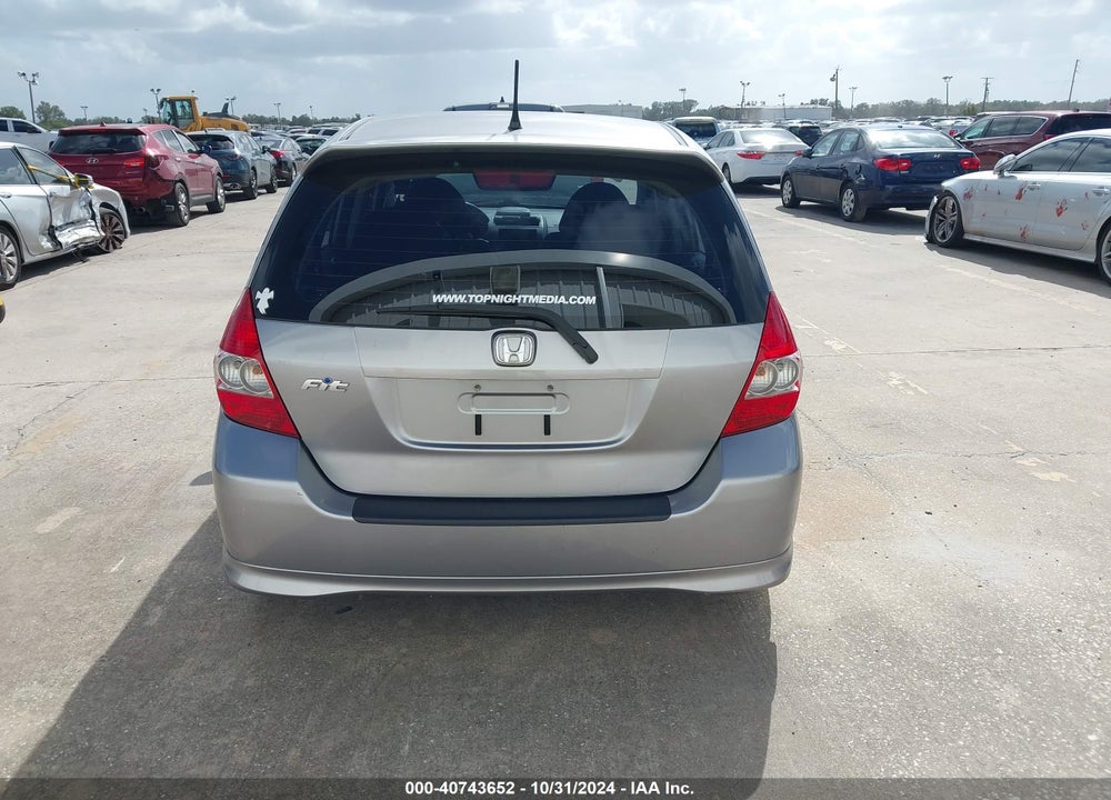 2008 HONDA FIT SPORT VIN: JHMGD376X8S009558