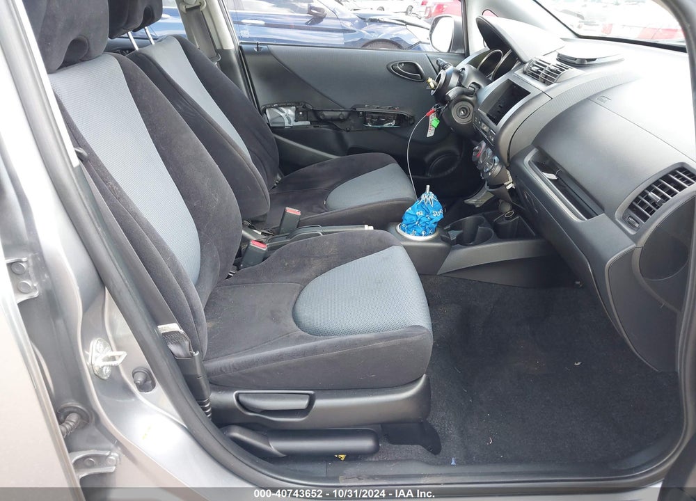 2008 HONDA FIT SPORT VIN: JHMGD376X8S009558