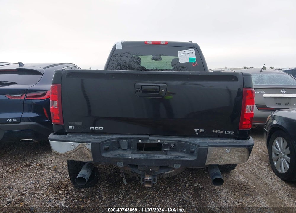 2011 CHEVROLET SILVERADO 1500 LTZ VIN: 3GCPKTE35BG296984
