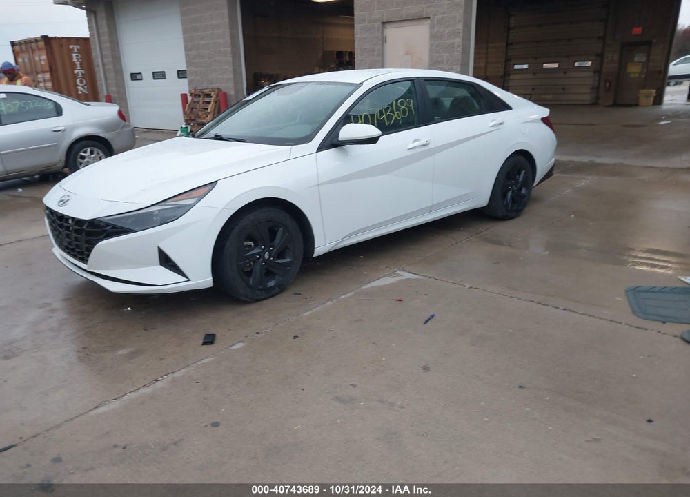 2021 HYUNDAI ELANTRA SEL VIN: 5NPLM4AG1MH011490