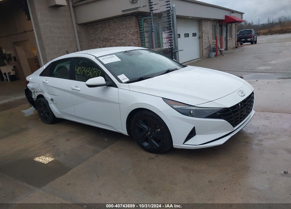 2021 HYUNDAI ELANTRA SEL VIN: 5NPLM4AG1MH011490