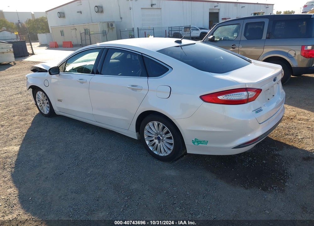 2016 FORD FUSION ENERGI SE LUXURY VIN: 3FA6P0PUXGR123089