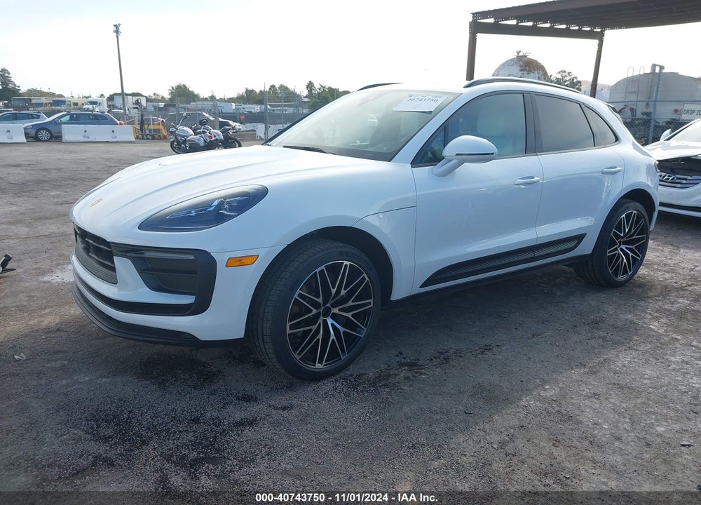 2024 PORSCHE MACAN T VIN: WP1AA2A50RLB04120