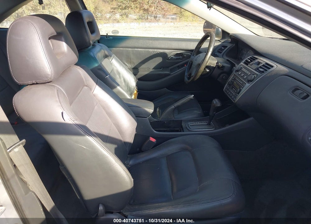 2002 HONDA ACCORD 2.3 EX VIN: 1HGCG32592A007482
