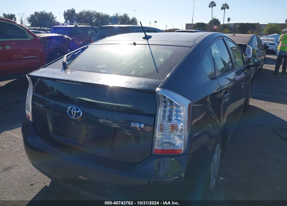 2011 TOYOTA PRIUS TWO VIN: JTDKN3DU5B1423081