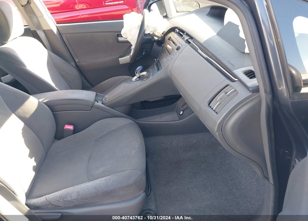 2011 TOYOTA PRIUS TWO VIN: JTDKN3DU5B1423081