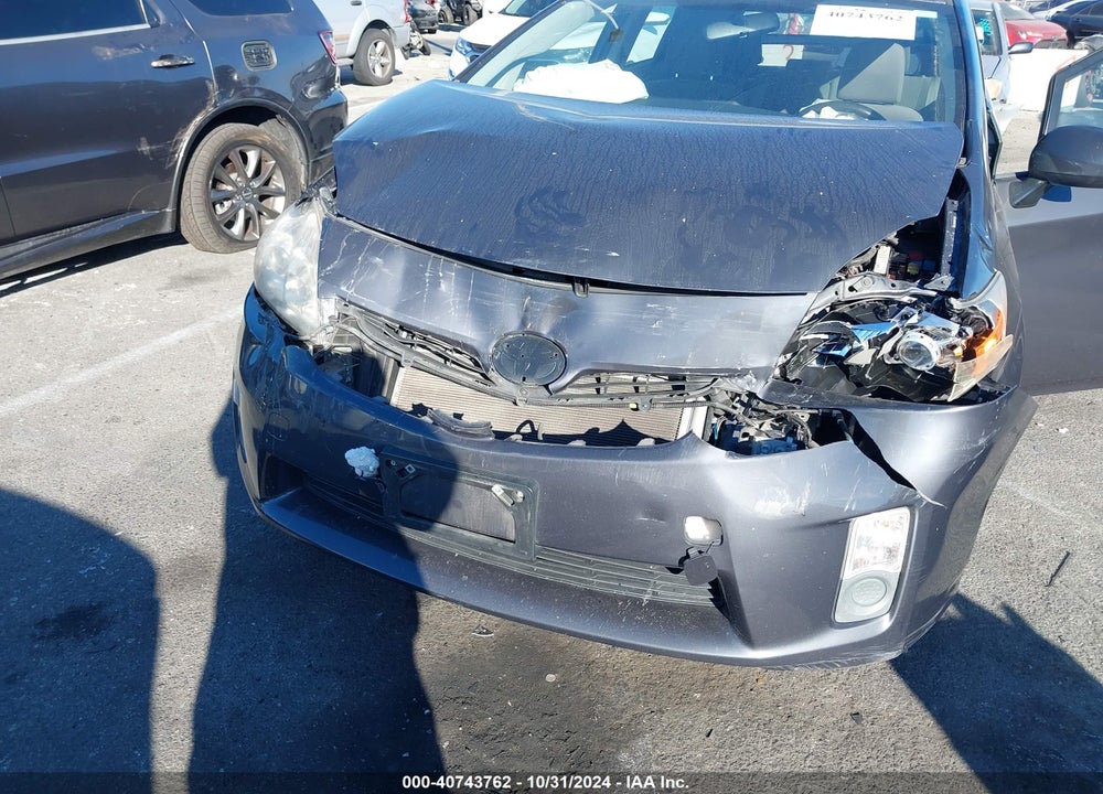 2011 TOYOTA PRIUS TWO VIN: JTDKN3DU5B1423081