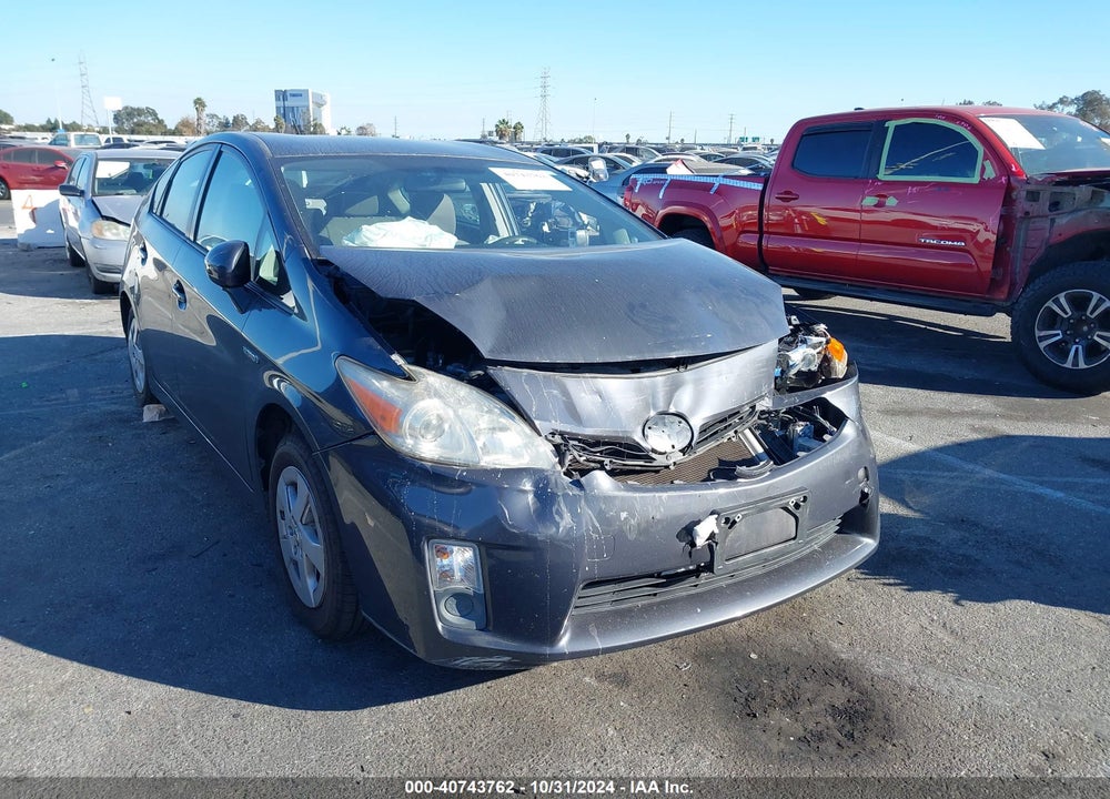2011 TOYOTA PRIUS TWO VIN: JTDKN3DU5B1423081