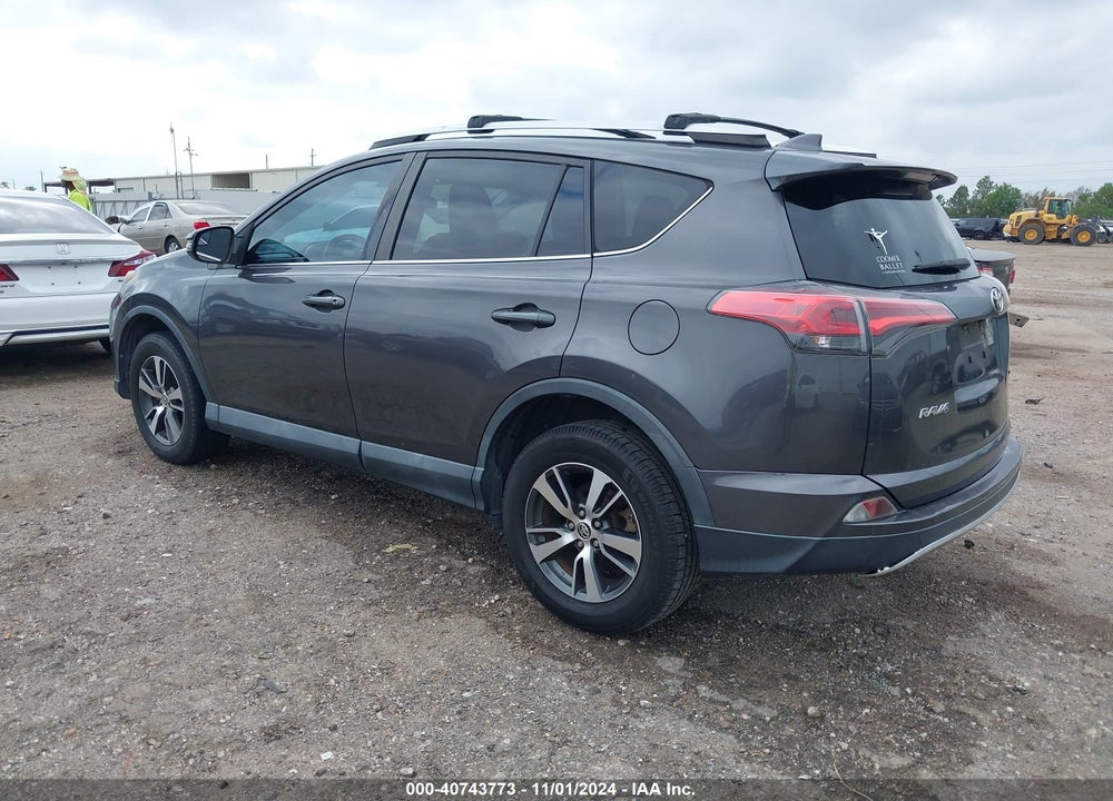 2016 TOYOTA RAV4 XLE VIN: 2T3WFREV8GW250481
