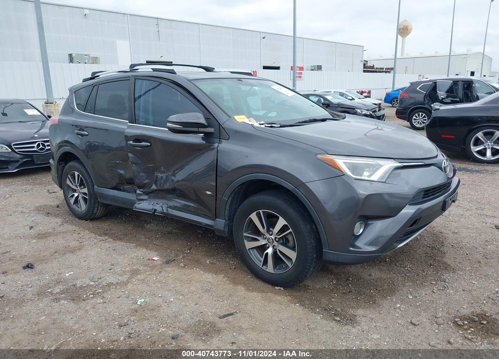 2016 TOYOTA RAV4 XLE VIN: 2T3WFREV8GW250481