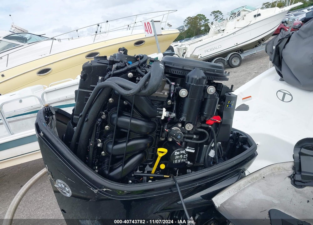 2023 WHITE RIVER MARINE GROUP BOAT VIN: BUJ30653C323