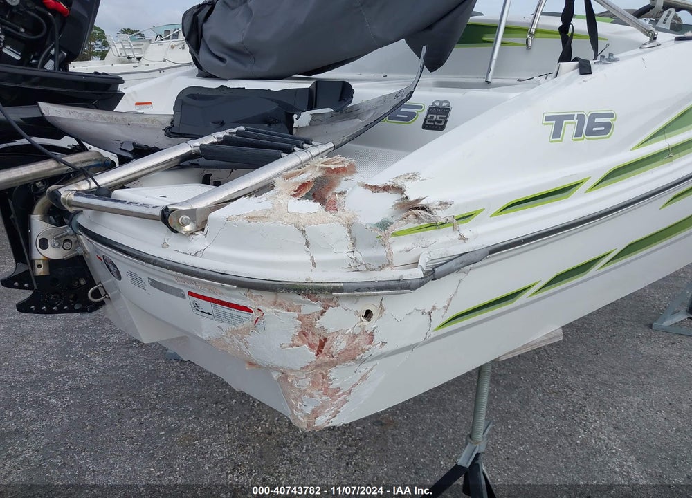 2023 WHITE RIVER MARINE GROUP BOAT VIN: BUJ30653C323