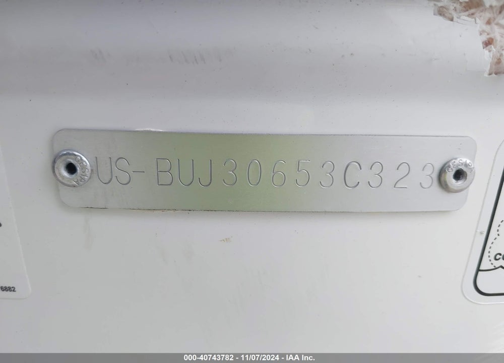 2023 WHITE RIVER MARINE GROUP BOAT VIN: BUJ30653C323
