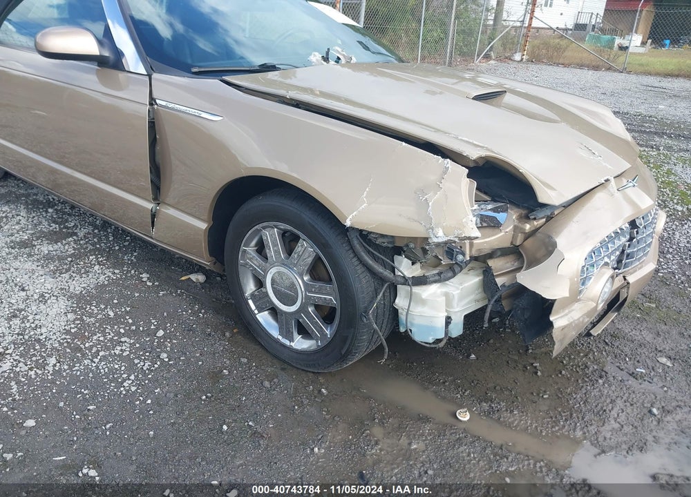 2005 FORD THUNDERBIRD 50TH ANNIVERSARY VIN: 1FAHP60A55Y105173