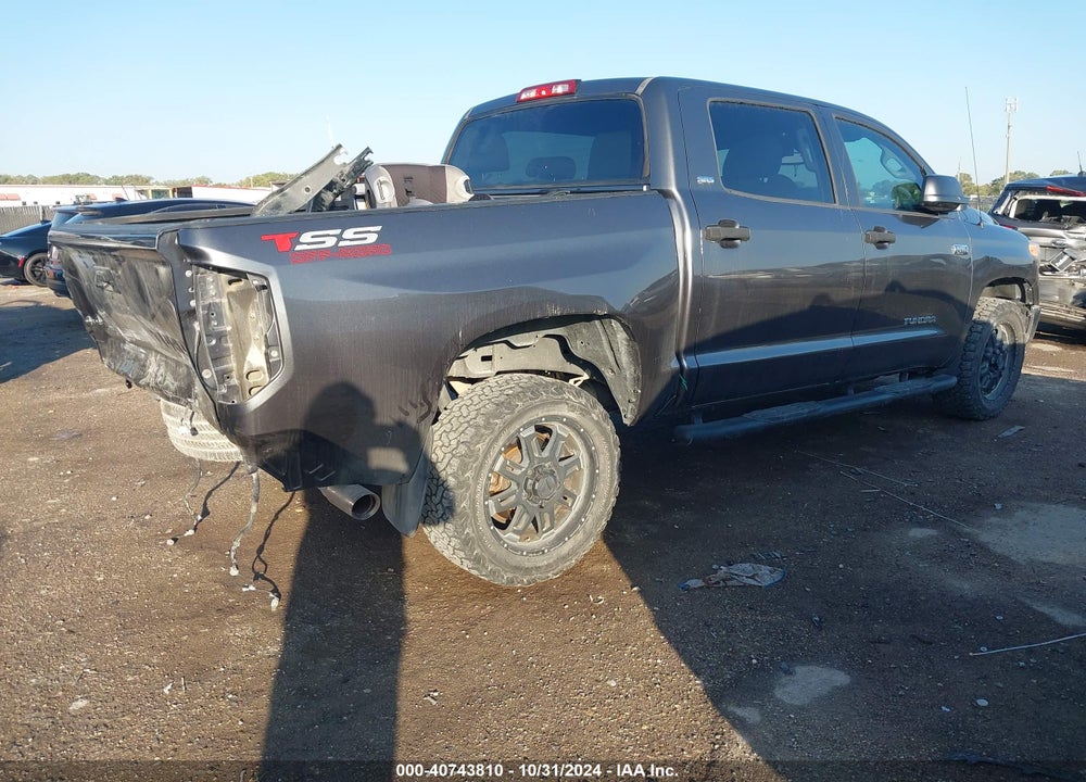 2015 TOYOTA TUNDRA SR5 5.7L V8 VIN: 5TFDW5F15FX476743