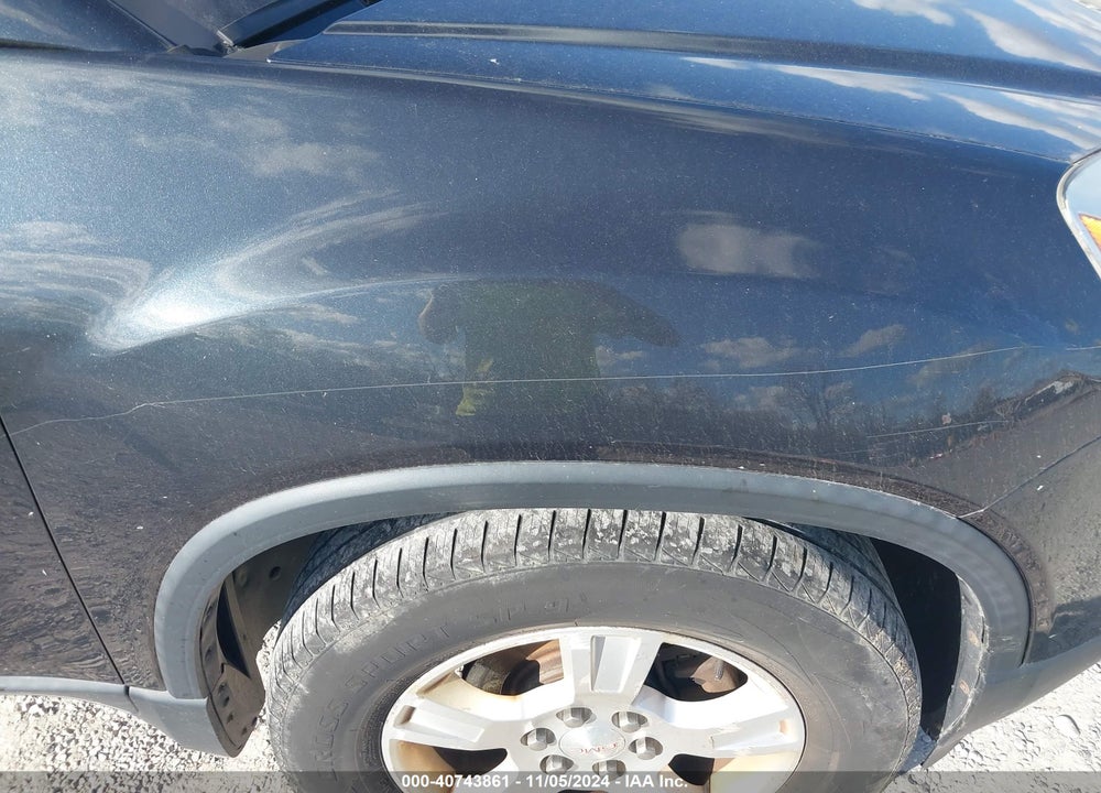 2011 GMC ACADIA SL VIN: 1GKKRNED3BJ308126