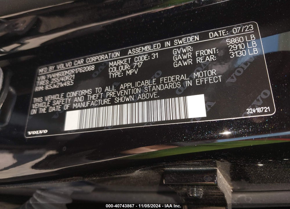 2024 VOLVO XC60 RECHARGE PLUG-IN HYBRID T8 ULTIMATE DARK THEME VIN: YV4H60DM2R1762068