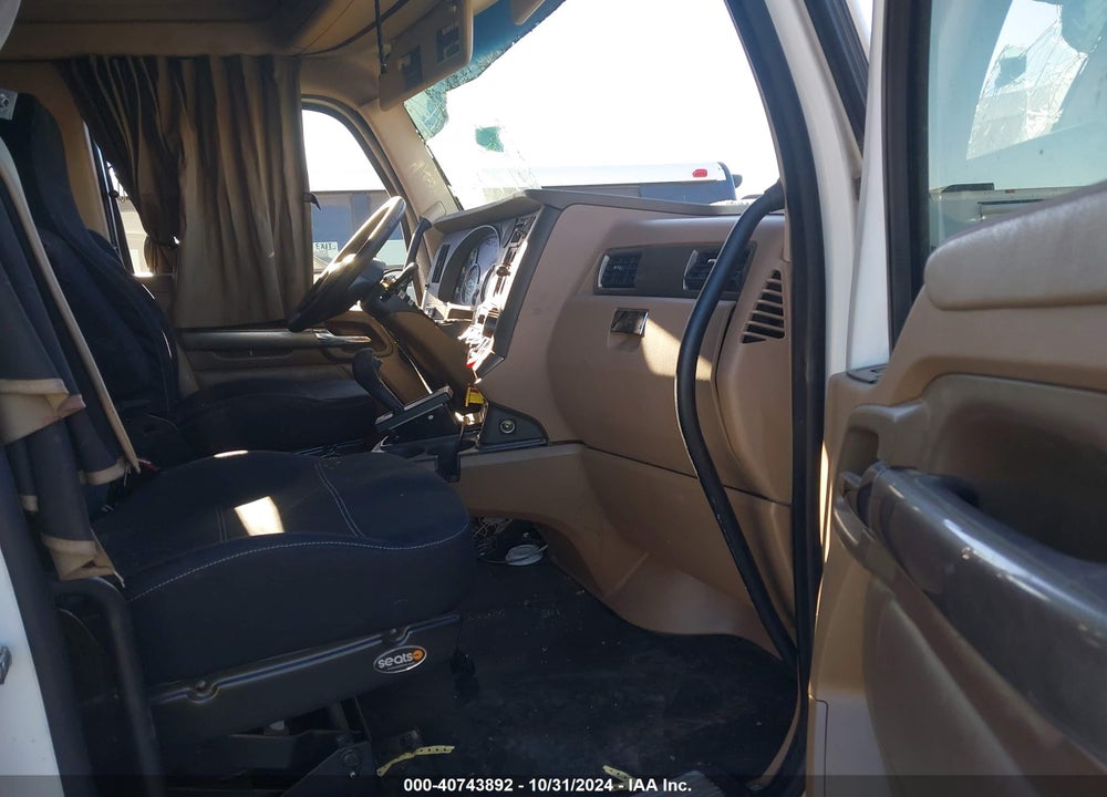 2016 KENWORTH T680 T680 VIN: 1XKYD49X6GJ498549