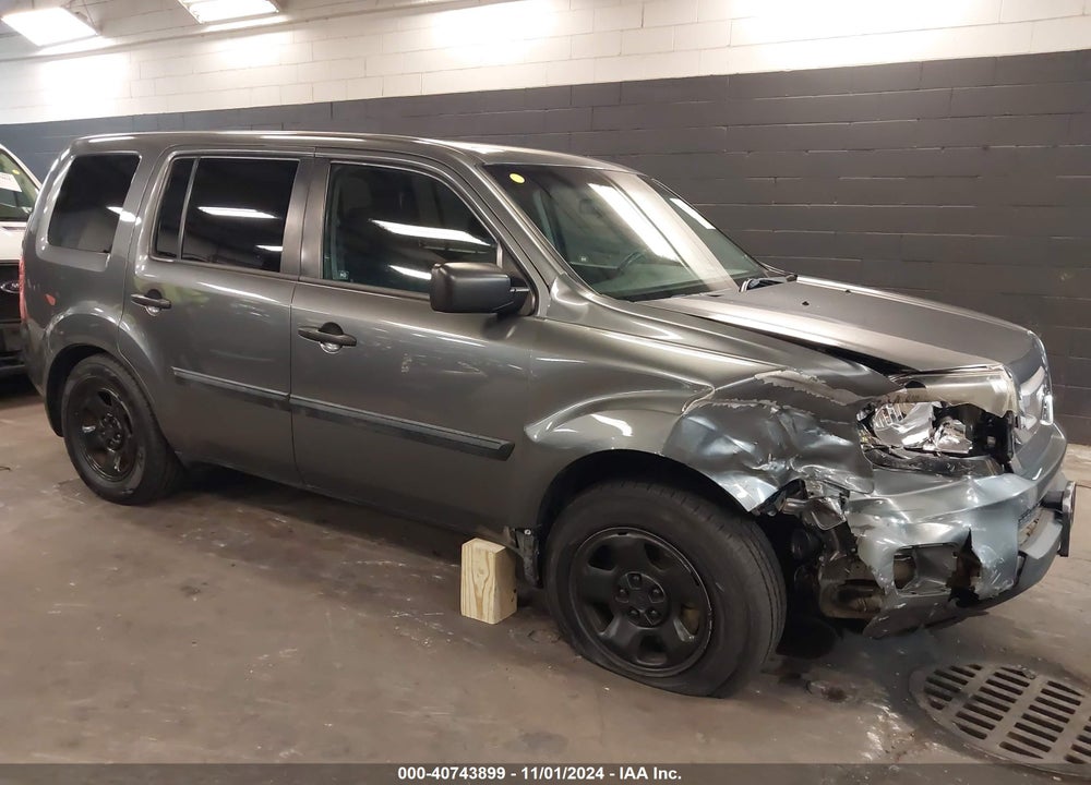 2011 HONDA PILOT LX VIN: 5FNYF4H20BB031462