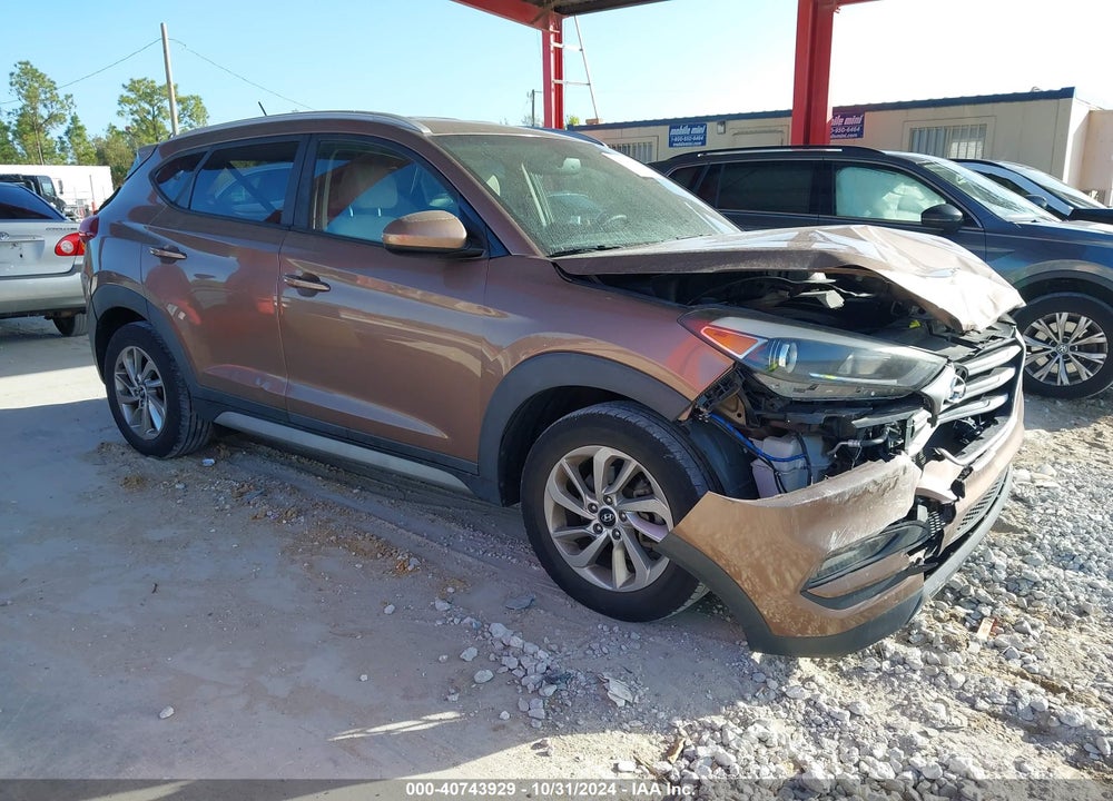 2017 HYUNDAI TUCSON SE VIN: KM8J33A48HU334985