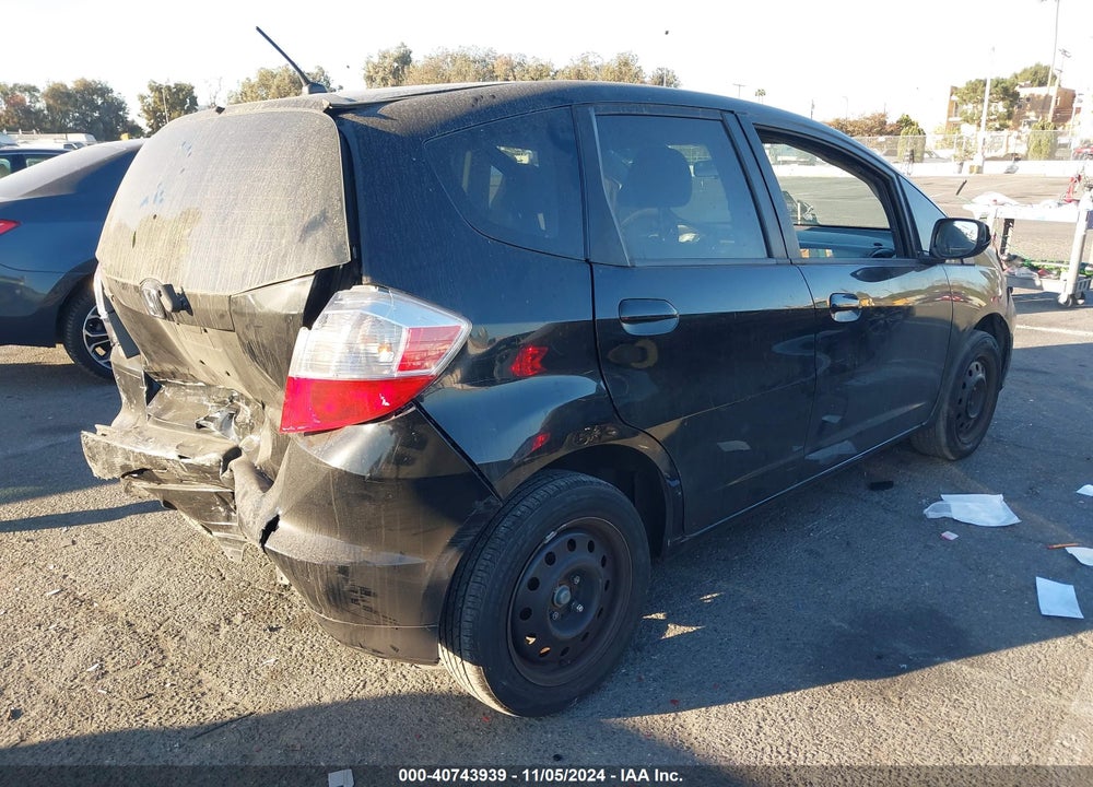 2012 HONDA FIT VIN: JHMGE8H31CC030929