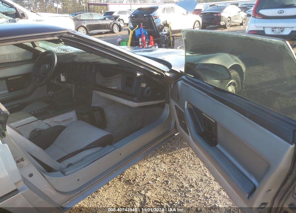 1987 CHEVROLET CORVETTE VIN: 1G1YY218XH5115918