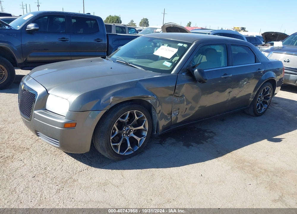 2008 CHRYSLER 300 VIN: 2C3KA43R18H123695
