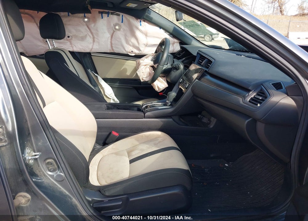 2018 HONDA CIVIC VIN: SHHFK7H53JU240206
