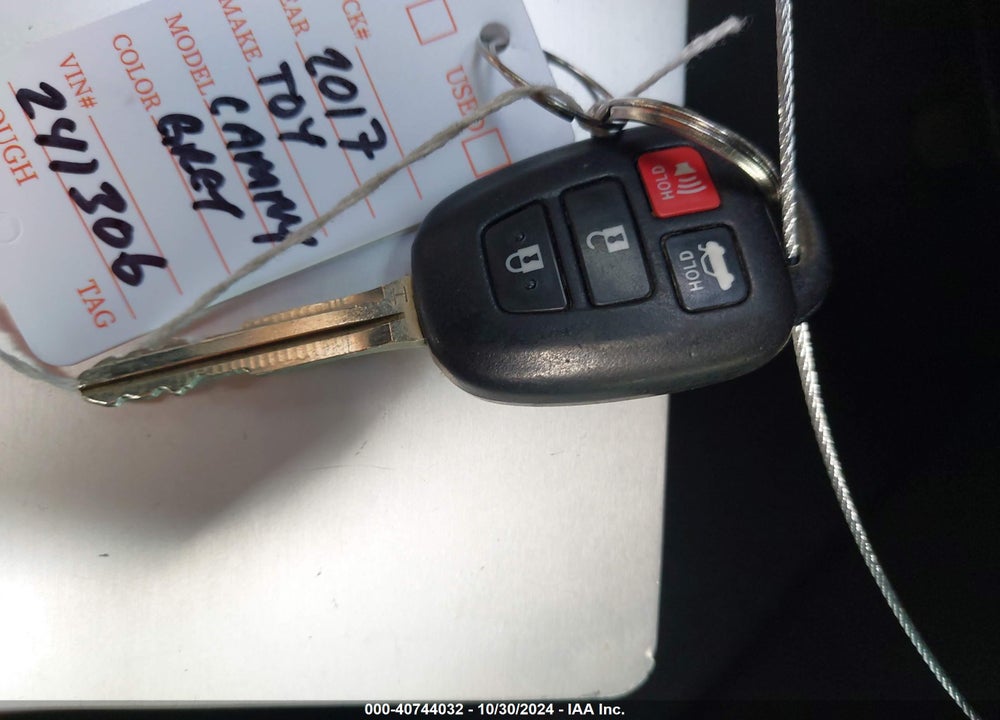 2017 TOYOTA CAMRY SE VIN: 4T1BF1FK7HU308563