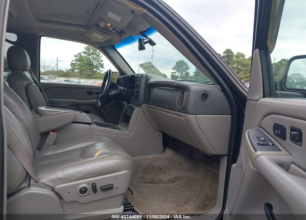 2005 CHEVROLET TAHOE Z71 VIN: 1GNEK13T35R200327