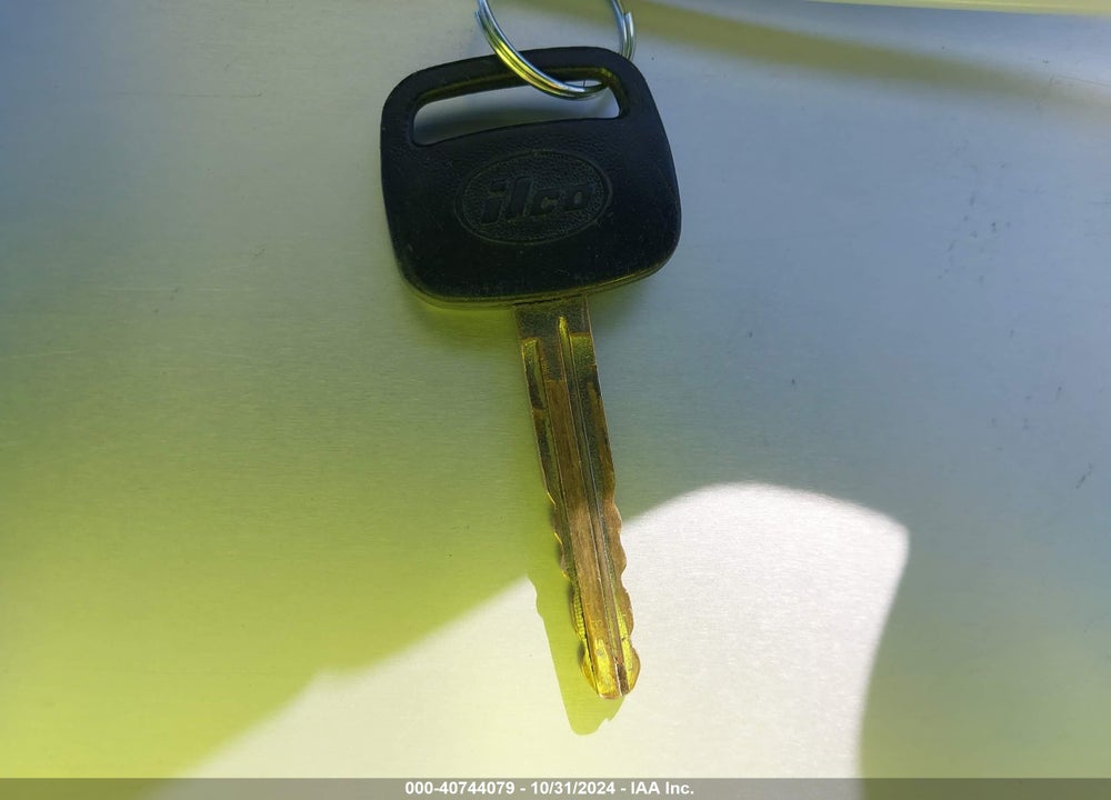 2002 TOYOTA RAV4 VIN: JTEGH20V120050502
