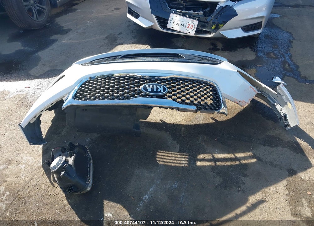 2018 KIA SORENTO 3.3L SX VIN: 5XYPKDA51JG426818