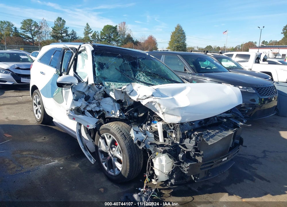 2018 KIA SORENTO 3.3L SX VIN: 5XYPKDA51JG426818