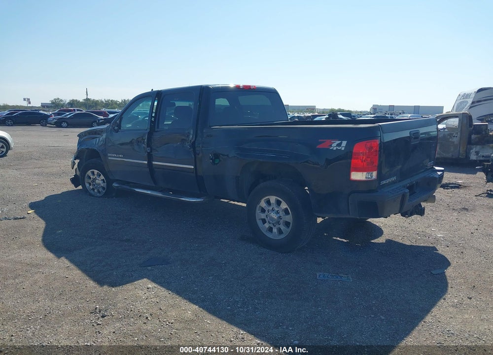 2012 GMC SIERRA 3500HD DENALI VIN: 1GT426E83CF105565