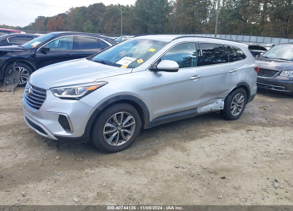 2017 HYUNDAI SANTA FE SE VIN: KM8SMDHF1HU227923