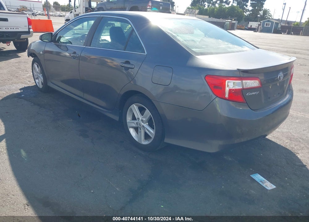 2012 TOYOTA CAMRY SE VIN: 4T1BF1FK4CU183353