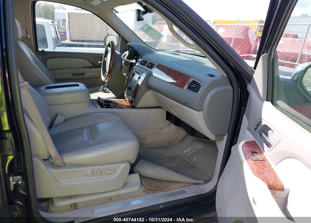 2007 CHEVROLET TAHOE LTZ VIN: 1GNFK13097R384735
