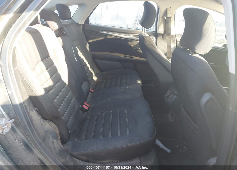 2015 FORD FUSION SE VIN: 3FA6P0H78FR170497