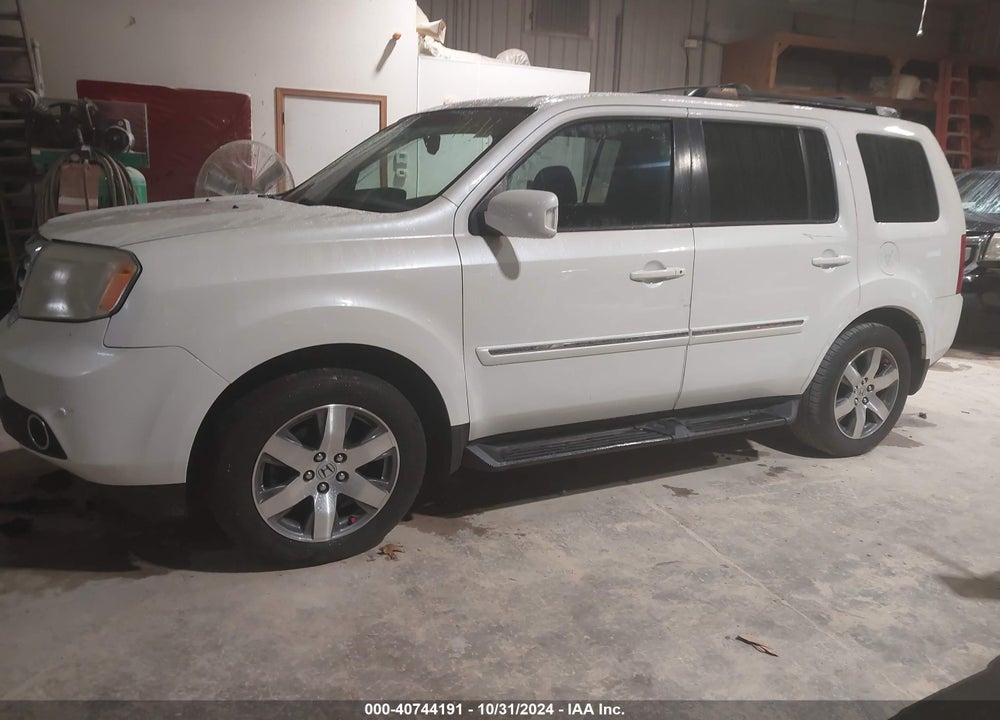 2014 HONDA PILOT TOURING VIN: 5FNYF3H9XEB009321