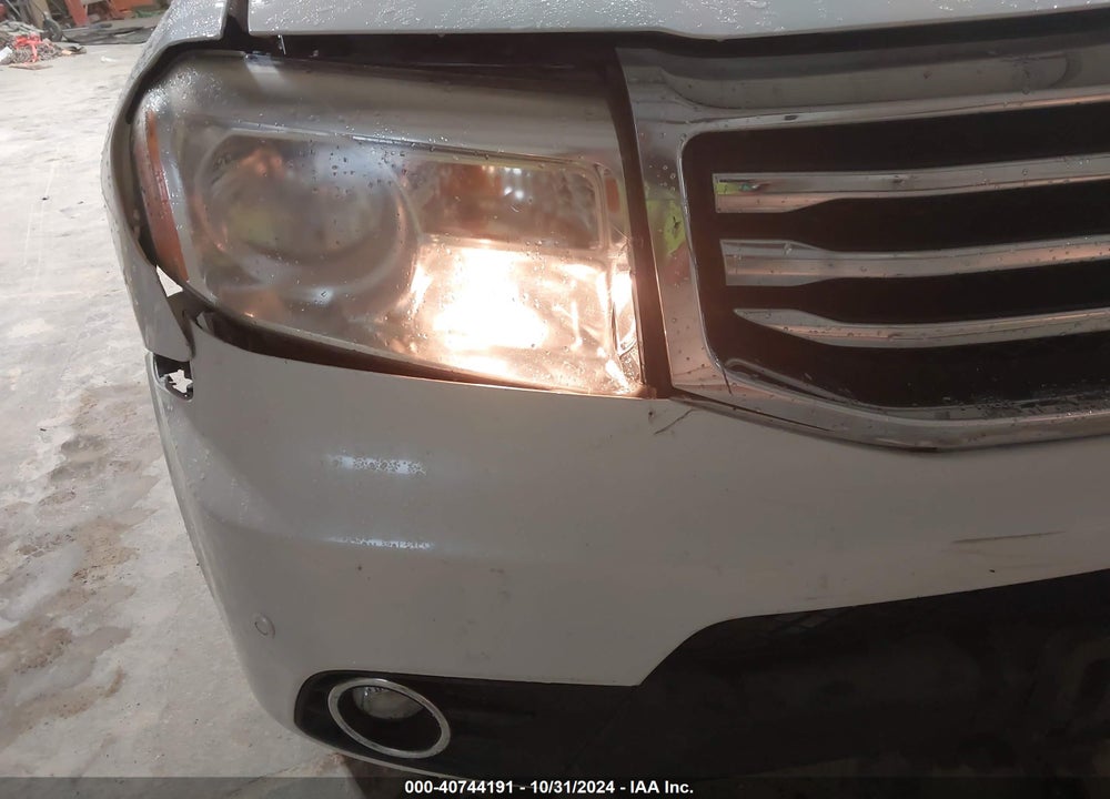 2014 HONDA PILOT TOURING VIN: 5FNYF3H9XEB009321