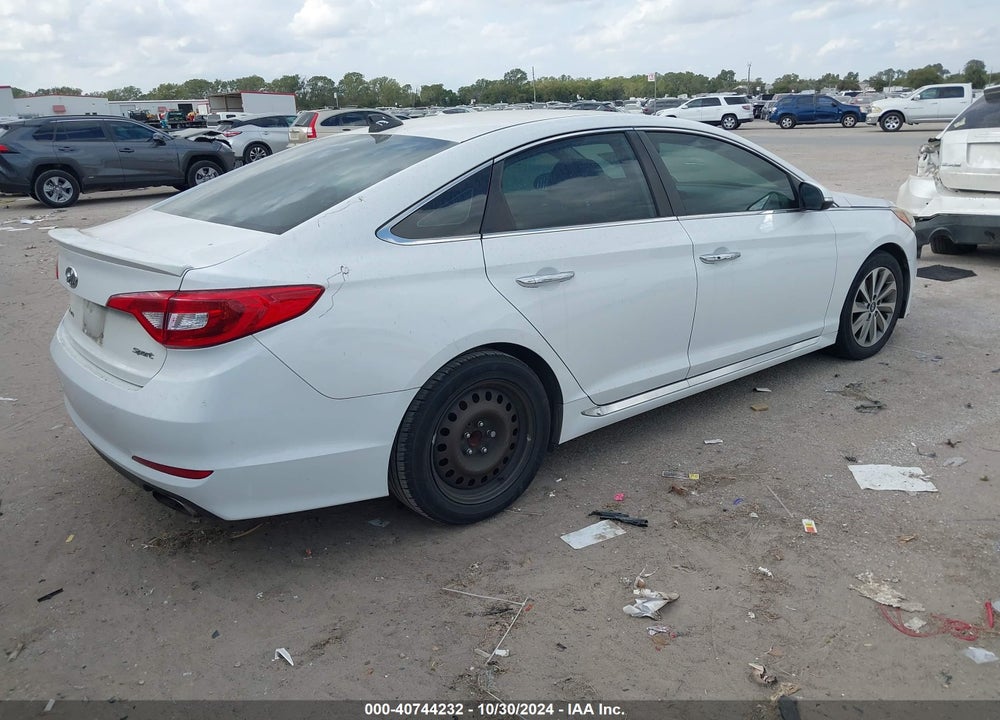 2015 HYUNDAI SONATA SPORT VIN: 5NPE34AF0FH041649