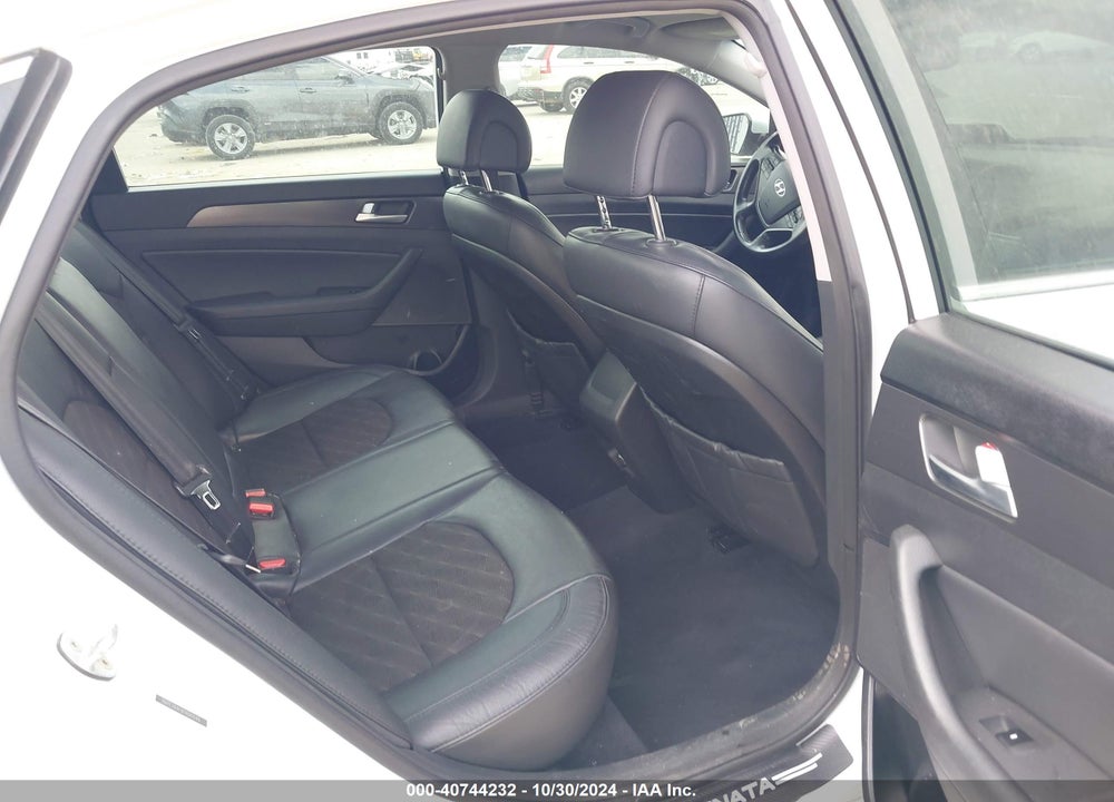 2015 HYUNDAI SONATA SPORT VIN: 5NPE34AF0FH041649