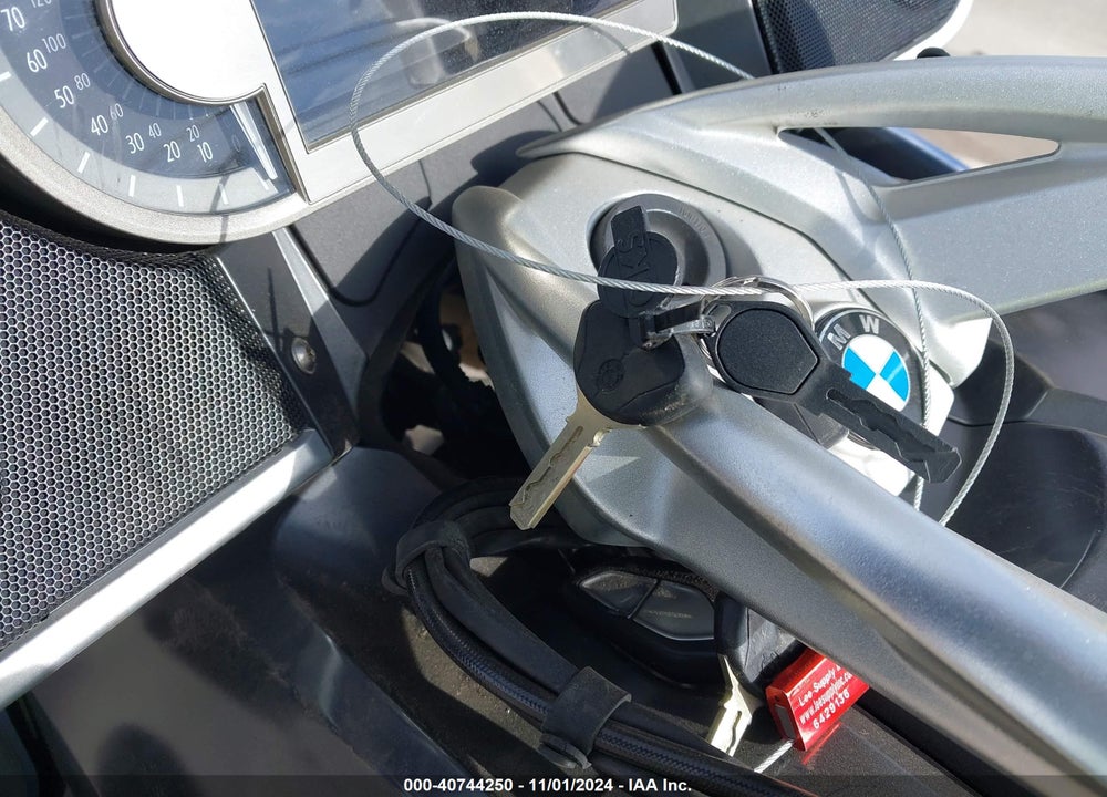 2012 BMW K1600 GTL VIN: WB1061201CZZ22954
